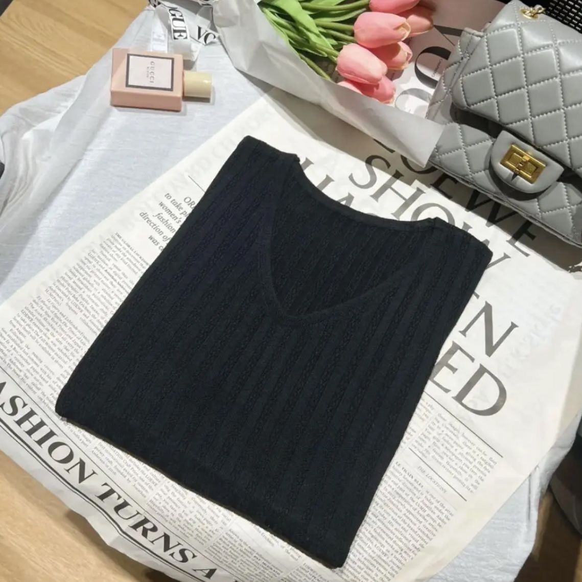 ブラック