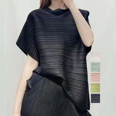 5カラー展開ファッション心地よい体型カバープルオーバースタンドネックTシャツブラック黒ホワイト白グリーンピンクコーディネートカジュアルファッション着回しootd夏コーデ夏服レディース20代30代40代50代