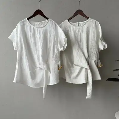 ブラウス レディース 半袖 シャツ ブラウス ウエストマーク 春 秋 夏 トップス 半袖 きれいめ フェミニン ゆったり オシャレ 大人 カジュアル ウエストマーク リボン きれいめ 体型カバー