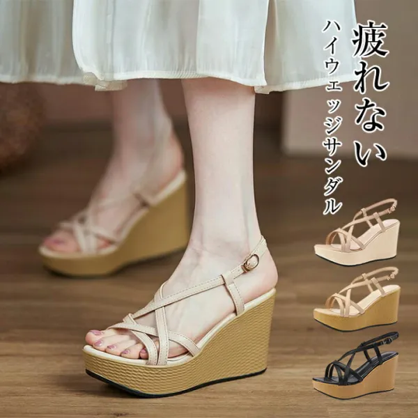 毎年人気のリボンデザインからウェッジソールバージョンが新登場。