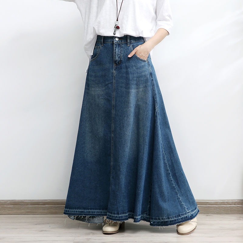 ブルー