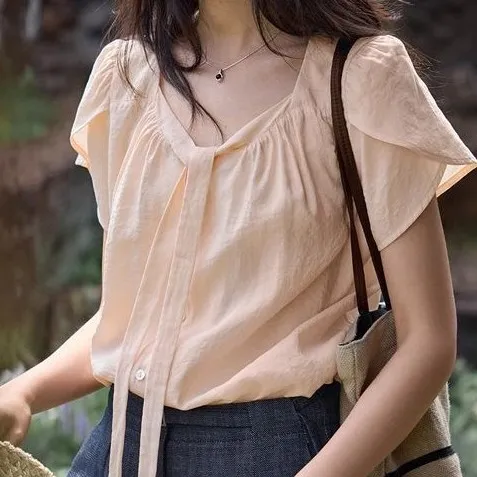 シャツ  リボン  スタイリッシュ  スリムに見える  夏服  花びらスリーブ  オフショルダー  フレンチスタイル  レディース