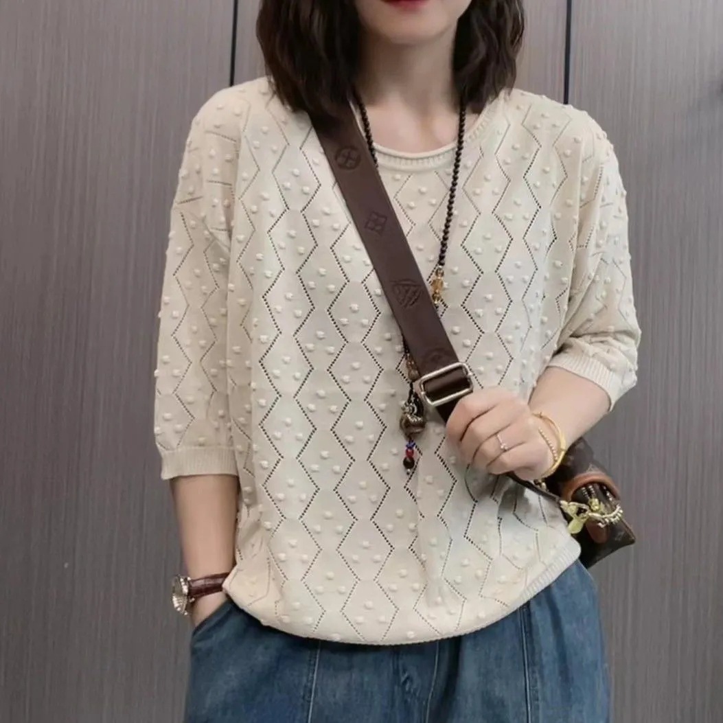ベージュ