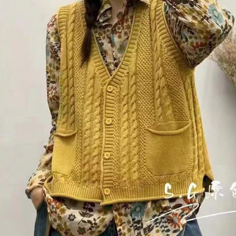 イエロー
