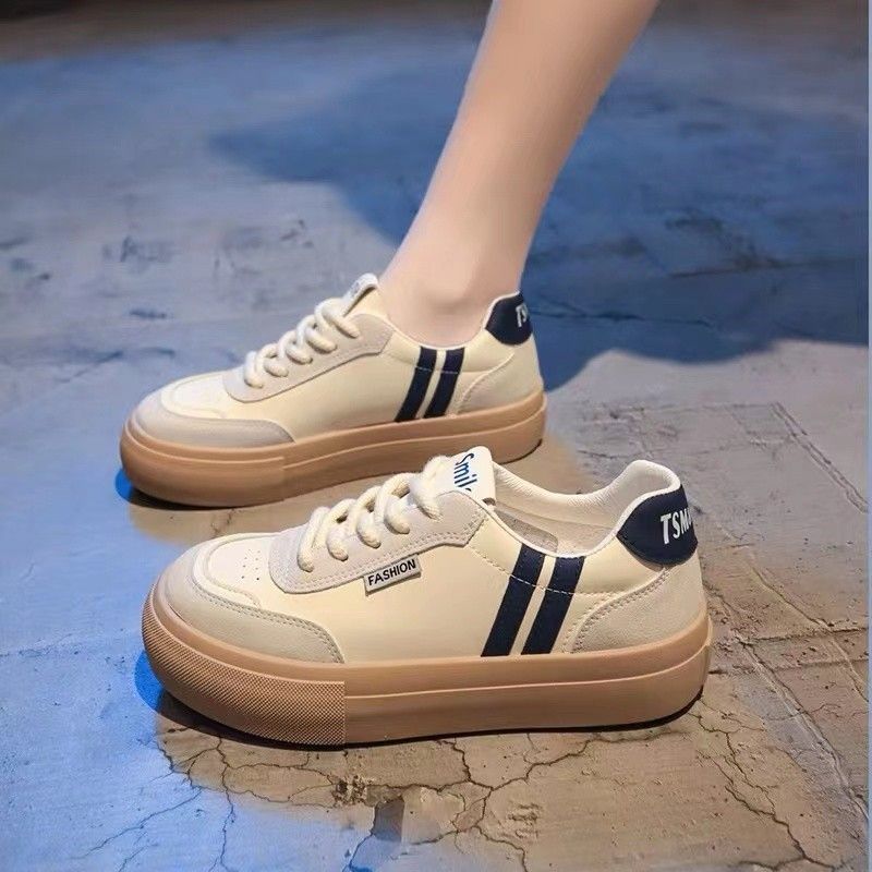 ブルー