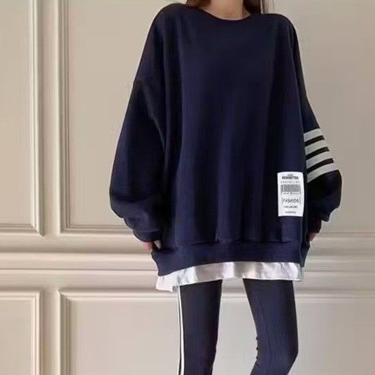 ネイビー