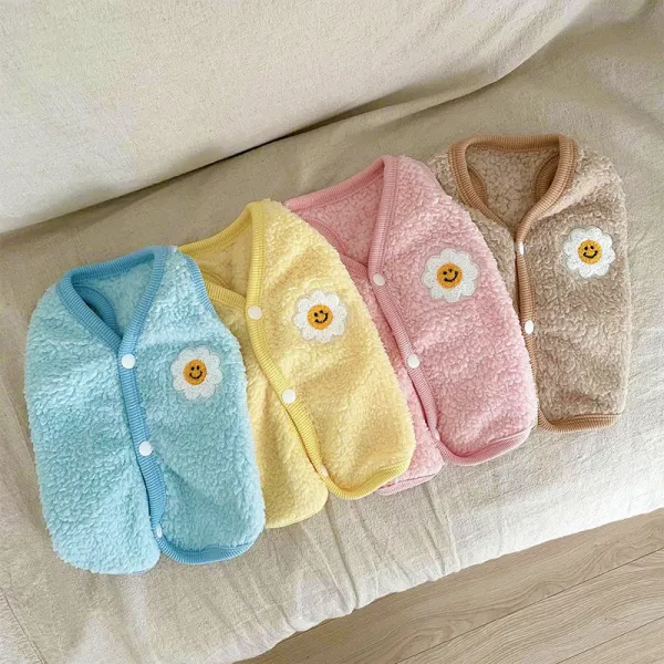 高見えデザインペット用品スエードプリント絶対欲しい無地アップリケ保温ペット服ペットウェア