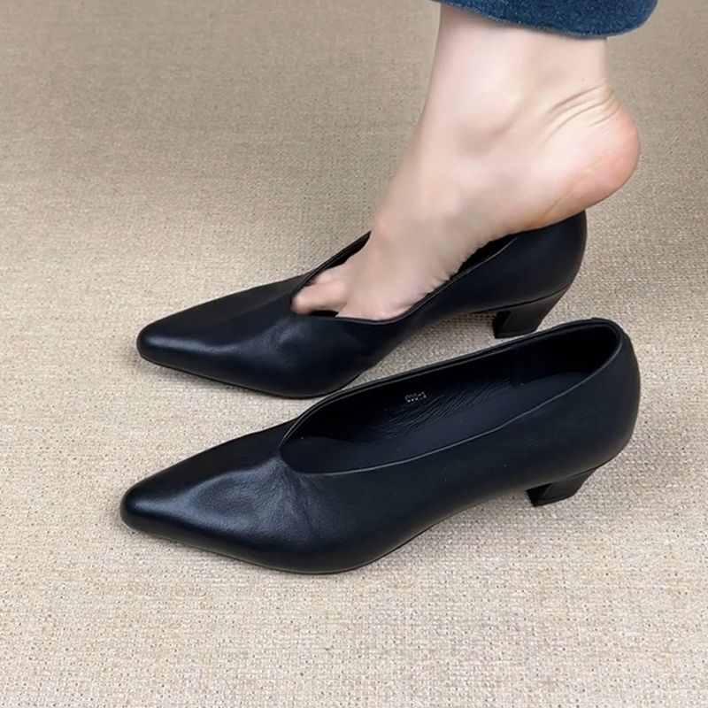 ブラック