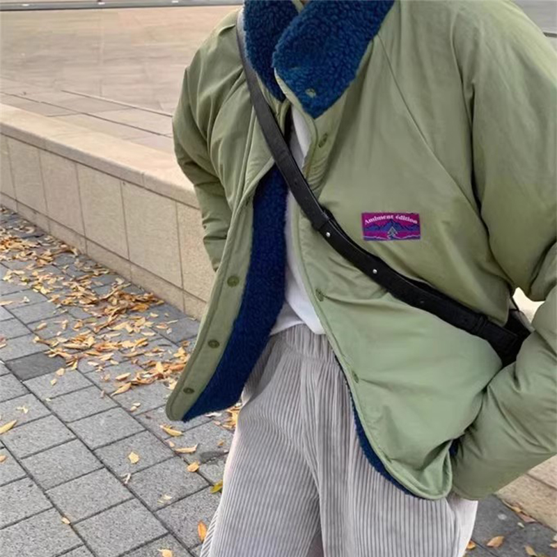 グリーン
