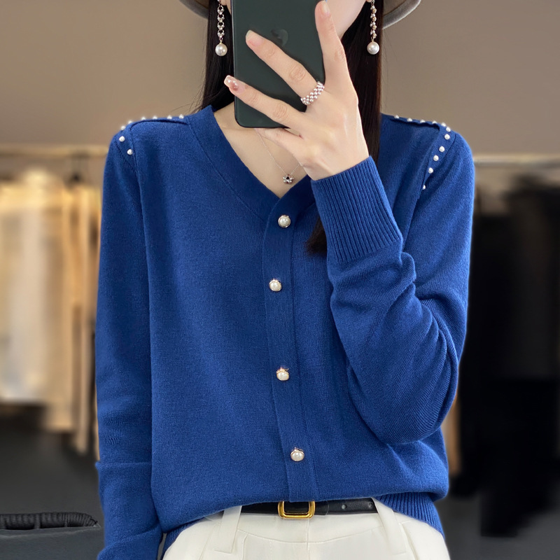 ブルー