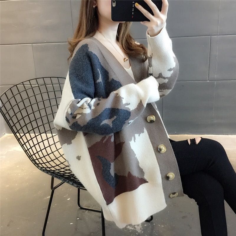 ベージュ
