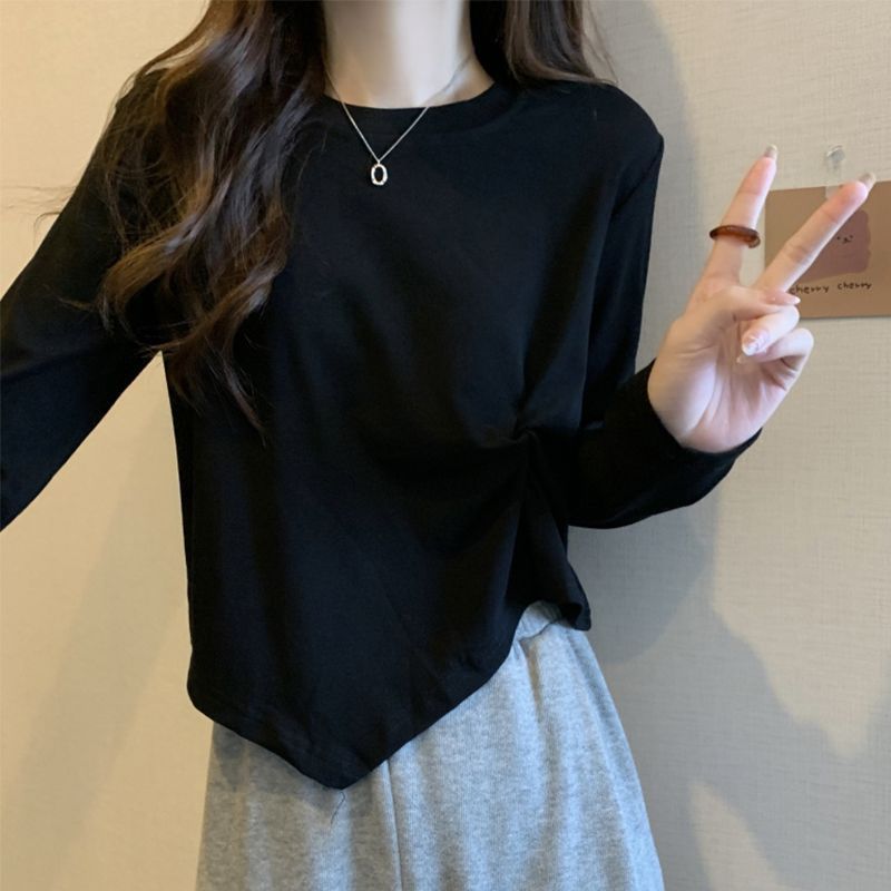 ブラック