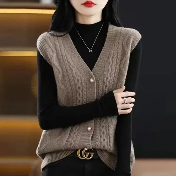 無地  カーディガン  ベスト  ニット  タンクトップ  ノースリーブ  どんなスタイルにも合う  ミニ丈  Vネック  秋  春秋  なし  新作  レディース