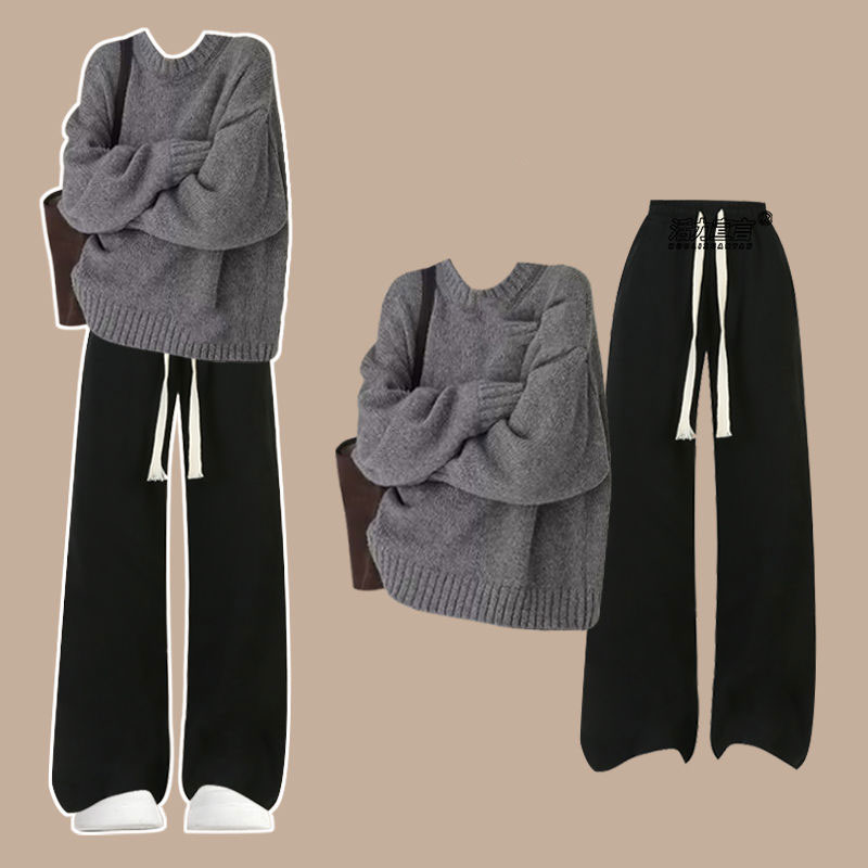 グレー/セーター＋ブラック/パンツ
