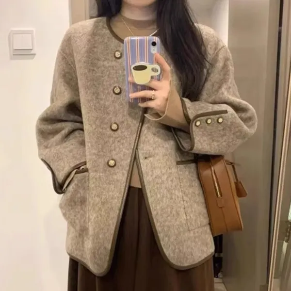 チェスターコート  アウター  コート  ラシャ  冬  デザイン  新作  フレンチスタイル  秋冬シーズン  韓国風  デザイン性  レディース