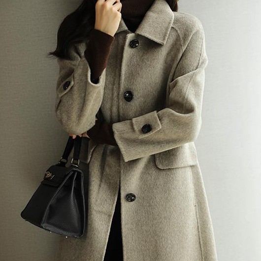 オートミール色