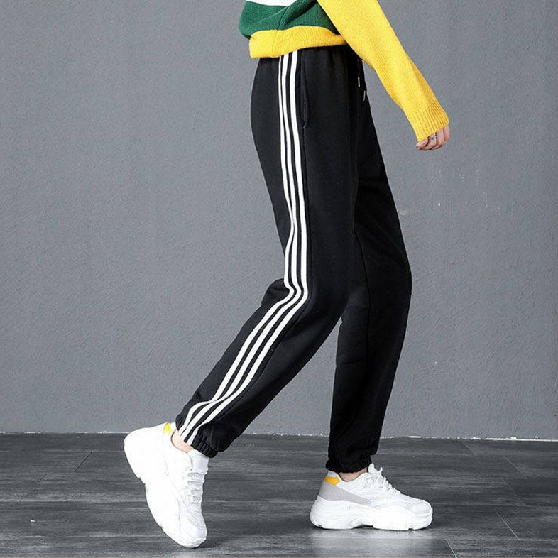 ブラック（ストライプ柄）