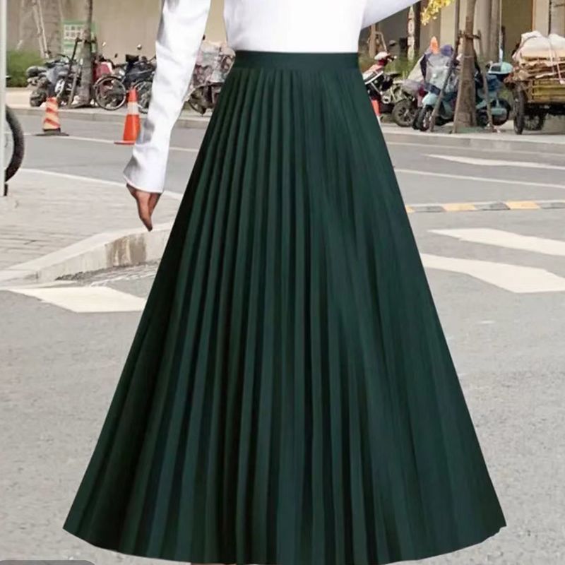 ダークグリーン