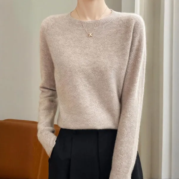 雑誌に掲載された 長袖 ラウンドネック 伸縮性あり 無地 プルオーバー カジュアル ニットセーター