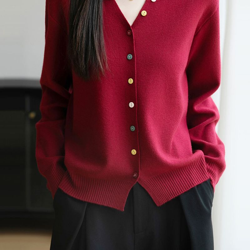 チェリーレッド