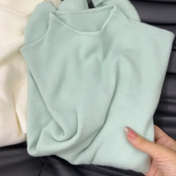 ライトグリーン