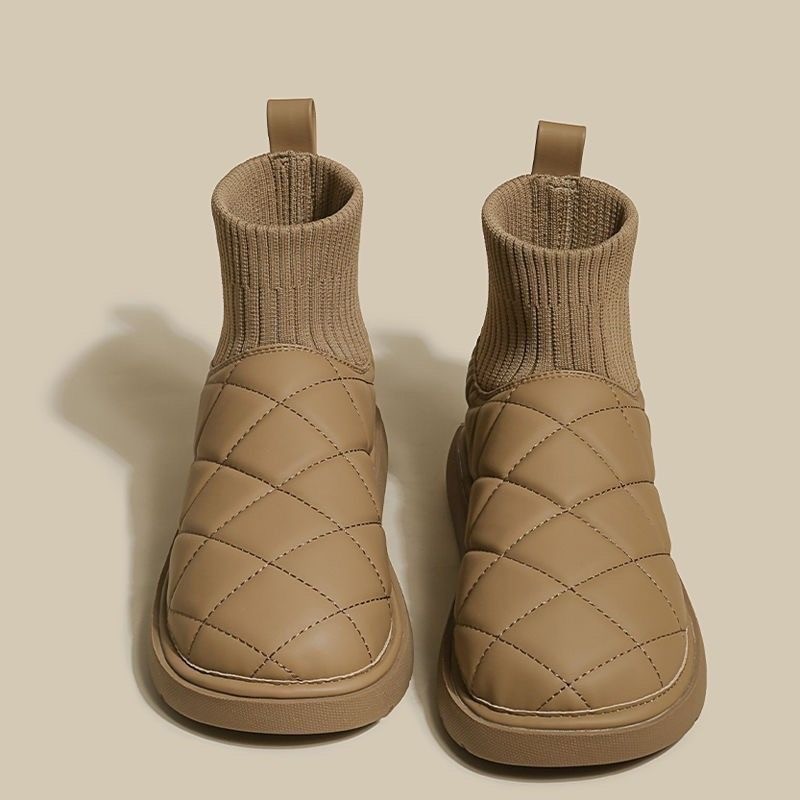 ダークブラウン