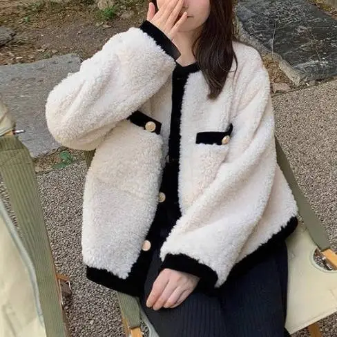 新作10%OFF主役級ショート丈無地ラウンドネックボタン長袖ファッション中綿コート