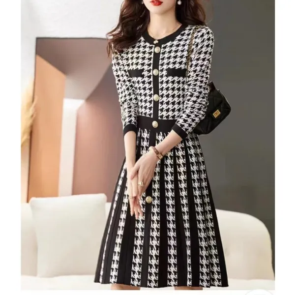 雑誌に掲載された 長袖 切り替え プリント 千鳥格子 ボタン エレガント ワンピース
