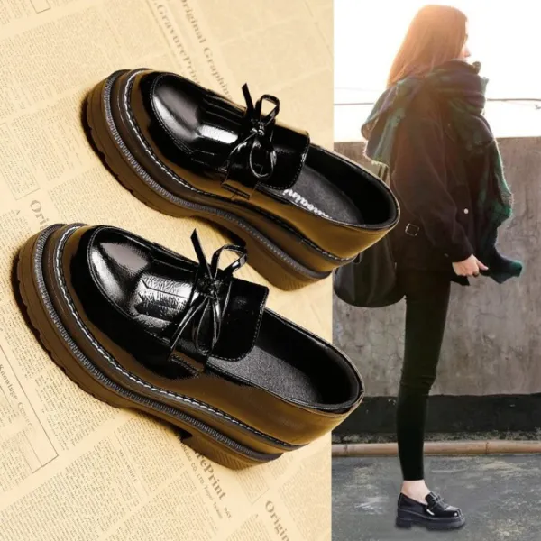 デザイン性抜群 レトロ 通勤 ファッション キック 滑りとめ 丸トゥ ローファー フラットシューズ ブラック 黑