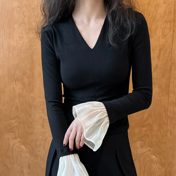 【60%OFF⭐️先行スタート！】【トップス】春秋冬 Vネック ベルスリーブ 着痩せ ニットセーター【SNシリーズ】