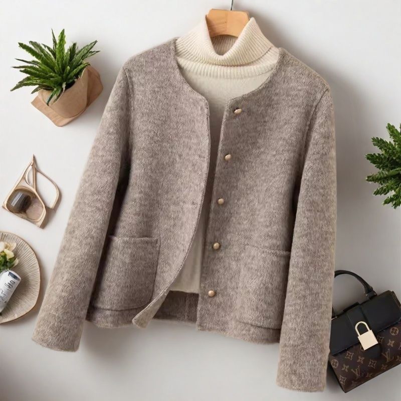 ライトブラウン