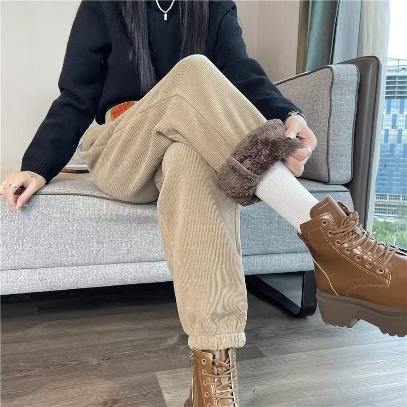 カーキ/ジョガーパンツ