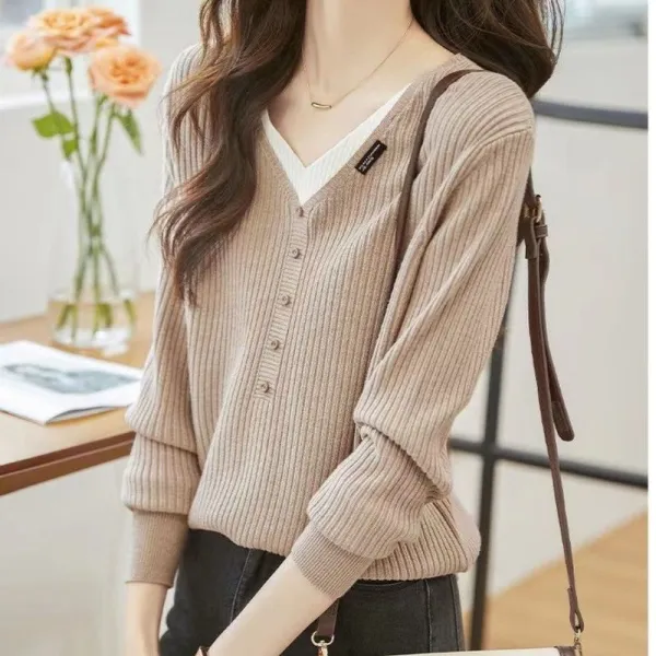 「今着たい」レイヤード/重ね着風無地Vネック長袖ボタンカジュアルニット・セーター