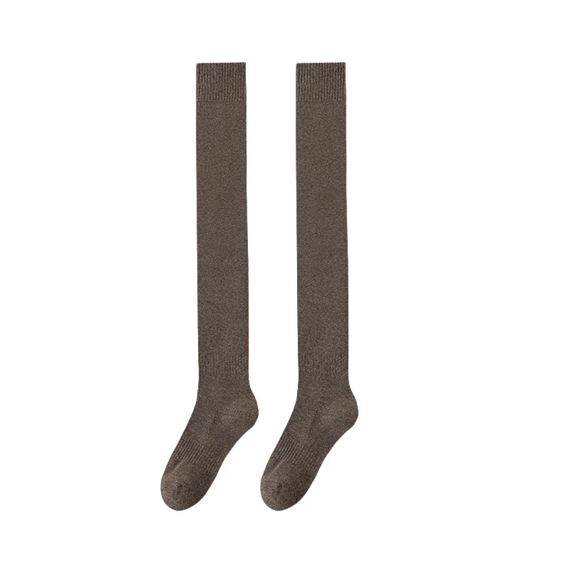 ダークブラウン