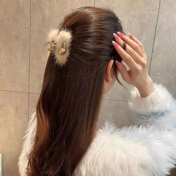 一番安い新作  新品殺到中 ラインストーン パール ハート 不規則形  キュート ビーズ ファーボール キレイ見え ヘアピン