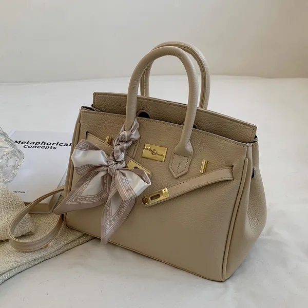 華やかさをプラスOL/通勤無地金属飾りビジネス大容量ハンドバッグ