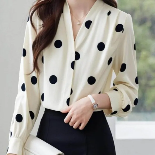 シャツプルオーバードット柄Vネック長袖|今季マストバイ