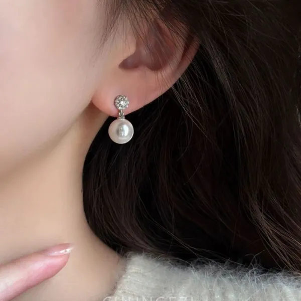 雑誌に掲載された パール 無地 スウィート ビーズ ラインストーン 定番  シンプル ピアス