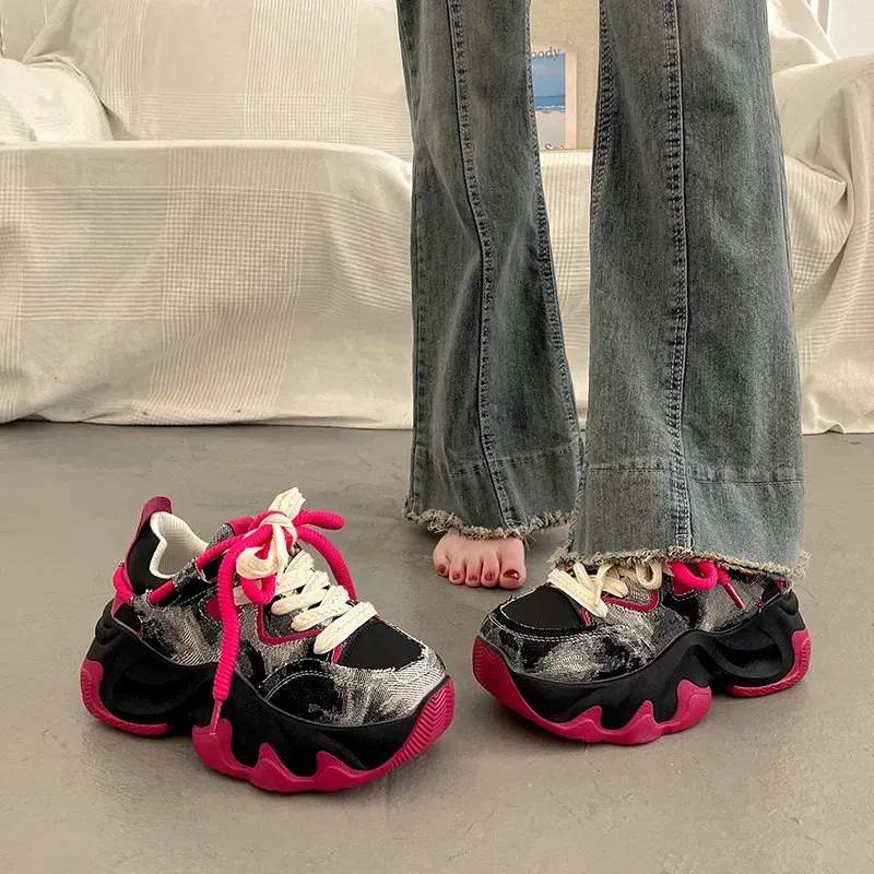 レッドブラック