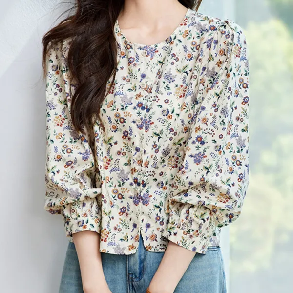 シャツ長袖プリントボタン｜女っぽさが漂う