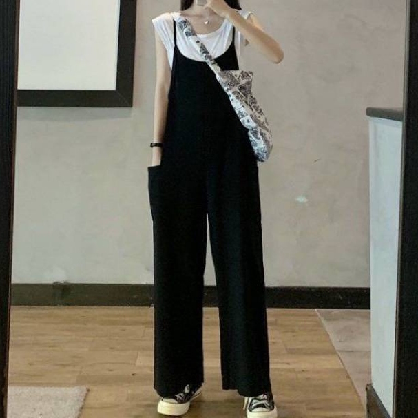 ホワイト/Tシャツ+ブラック/オーバーオール