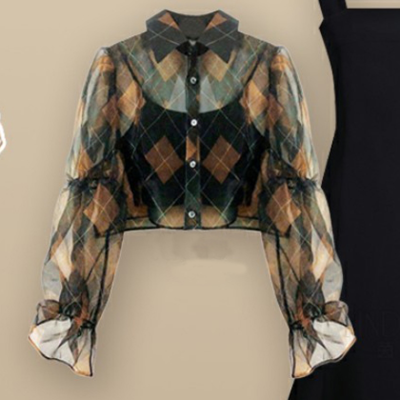 シャツ+キャミソール