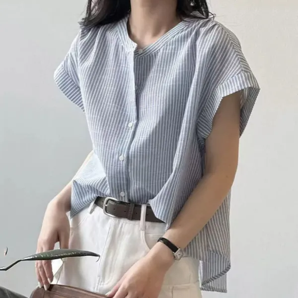 シャツボタン半袖切り替えシャツやブラウスの袖ストライプ柄 | トレンドアイテム