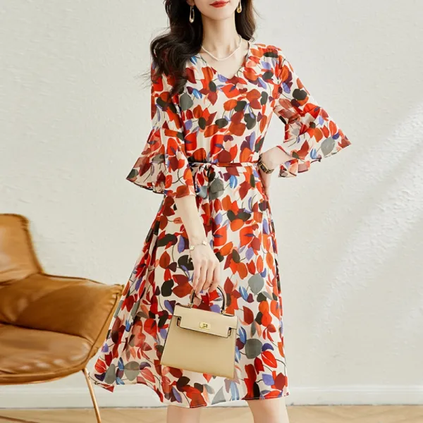 プリントワンピース七分袖Vネックフレア袖Aライン｜目を奪われる