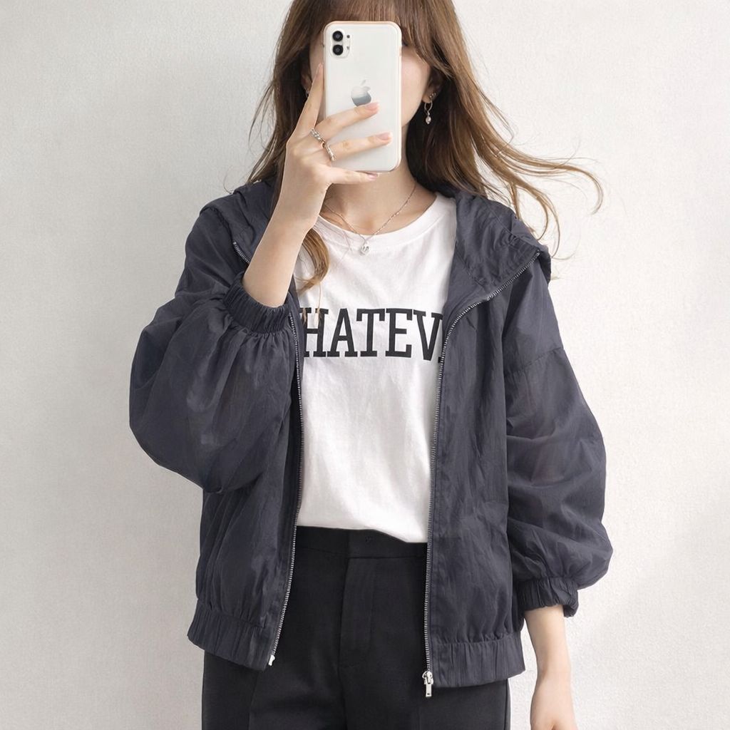 ネイビー