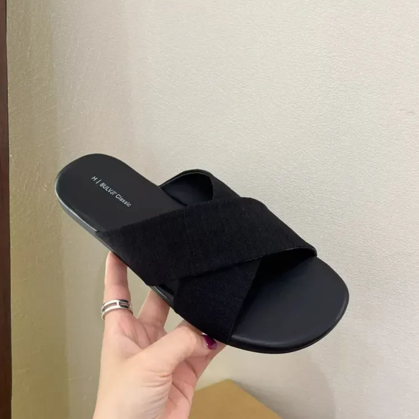ブラック