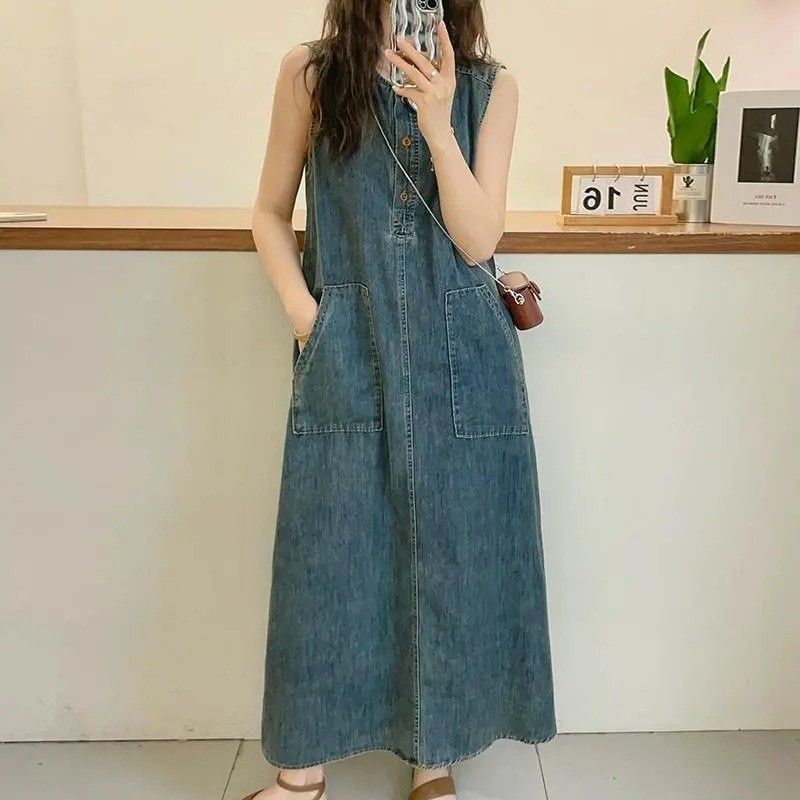 ブルー