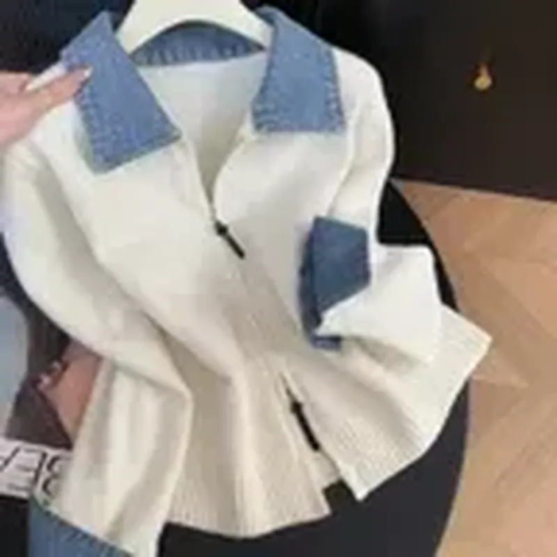 ホワイト