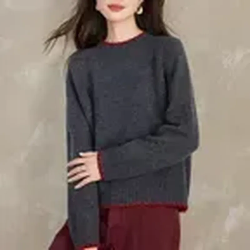 ダークグレー